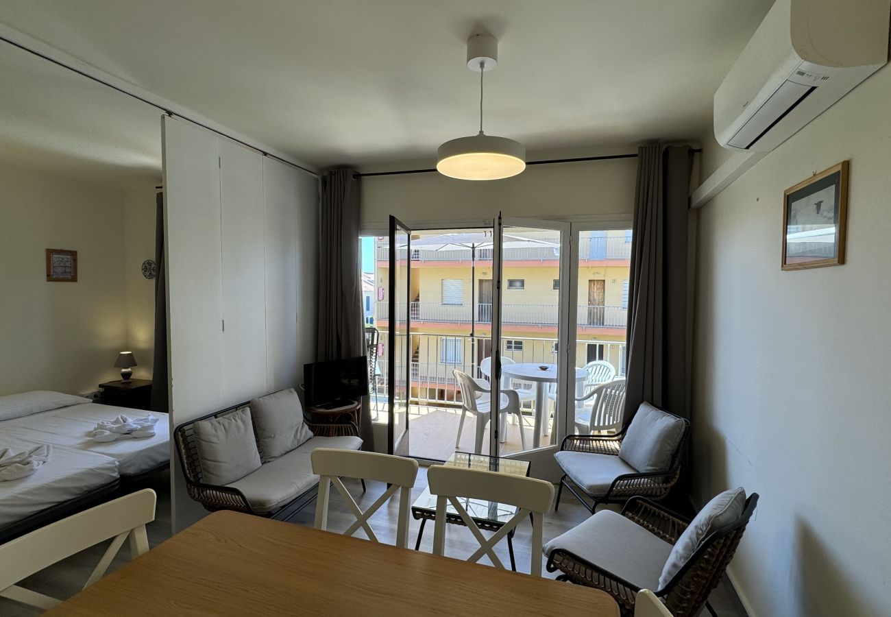 Apartament en Torroella de Montgri - Mare Nostrum 323 - Modernitzat, aire i prop de la platja