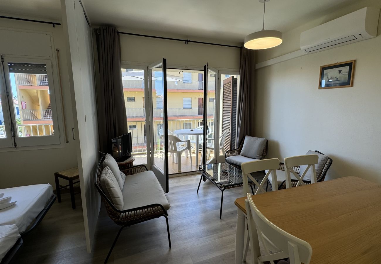 Apartament en Torroella de Montgri - Mare Nostrum 323 - Modernitzat, aire i prop de la platja