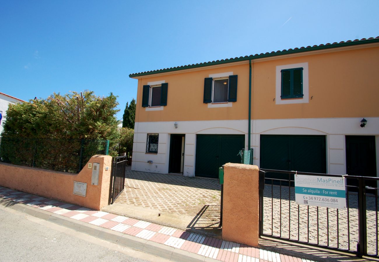 Casa en Torroella de Montgri - Daró 3D 35 - 150m de la platja, cantonera i piscina