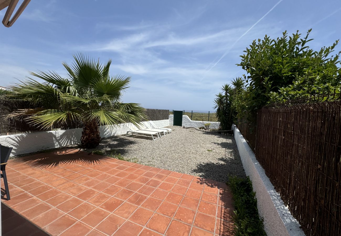 Casa en Torroella de Montgri - Les Dunes 06 - A primera línia, aire i amb piscina