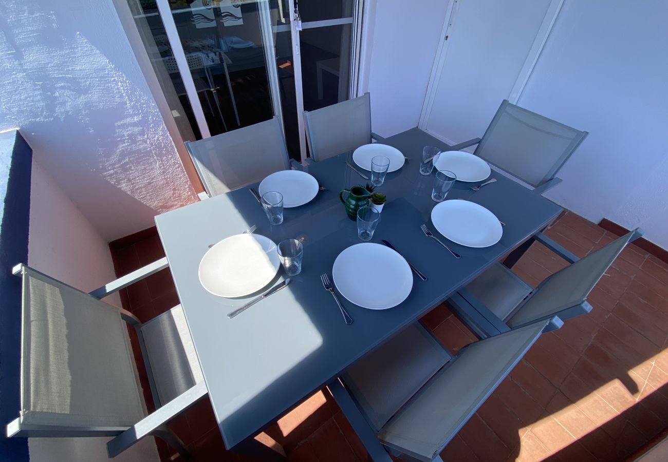 Apartament en Torroella de Montgri - TER 12C - Renovat, 80m de la platja i amb piscina