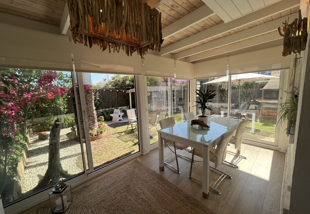 Casa en Torroella de Montgri - Casa Triana - A 40 metres de la platja, aire i aparcament