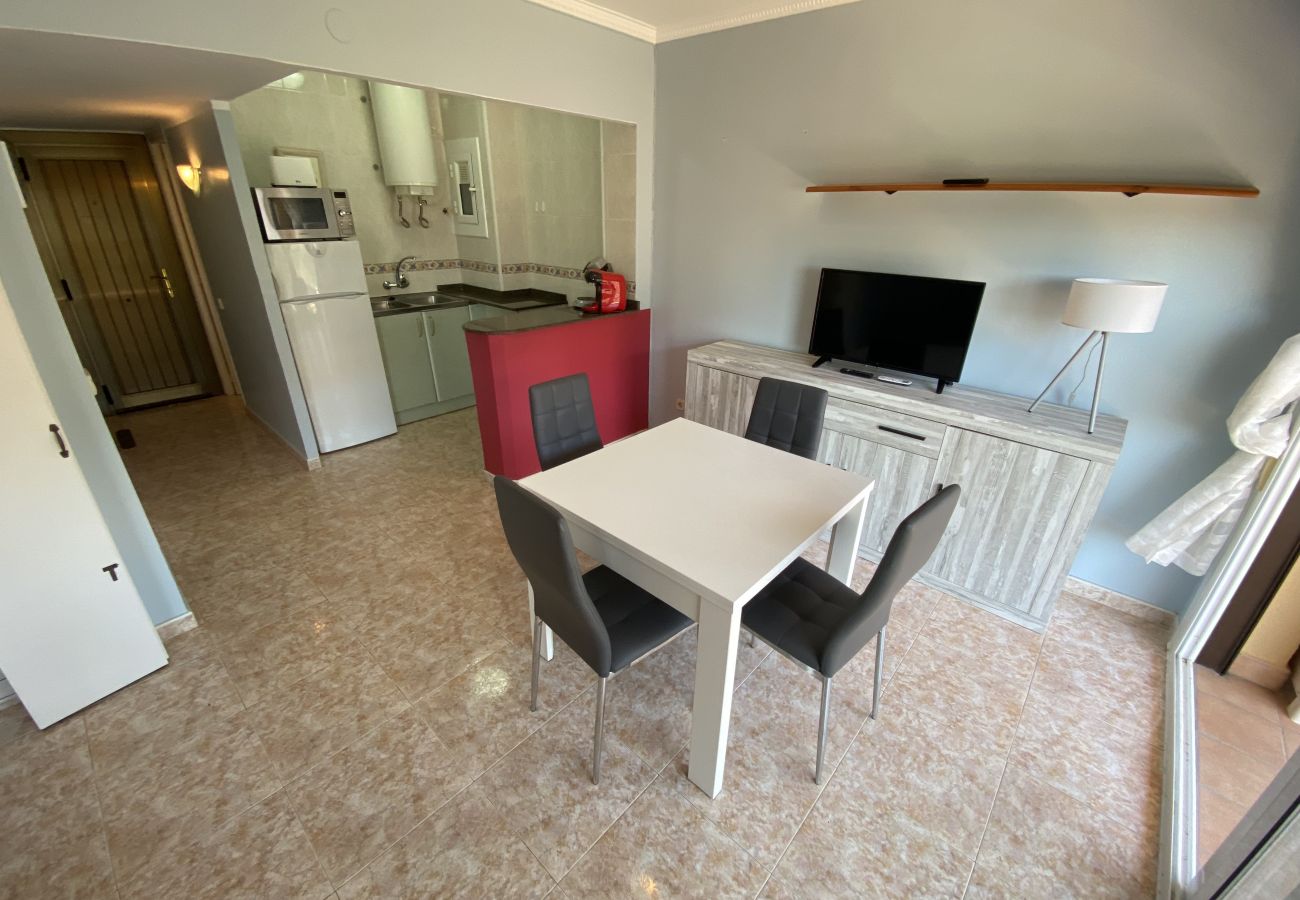 Apartament en Torroella de Montgri - Apartament turistic a prop de la platja amb aire condicionat i aparcament