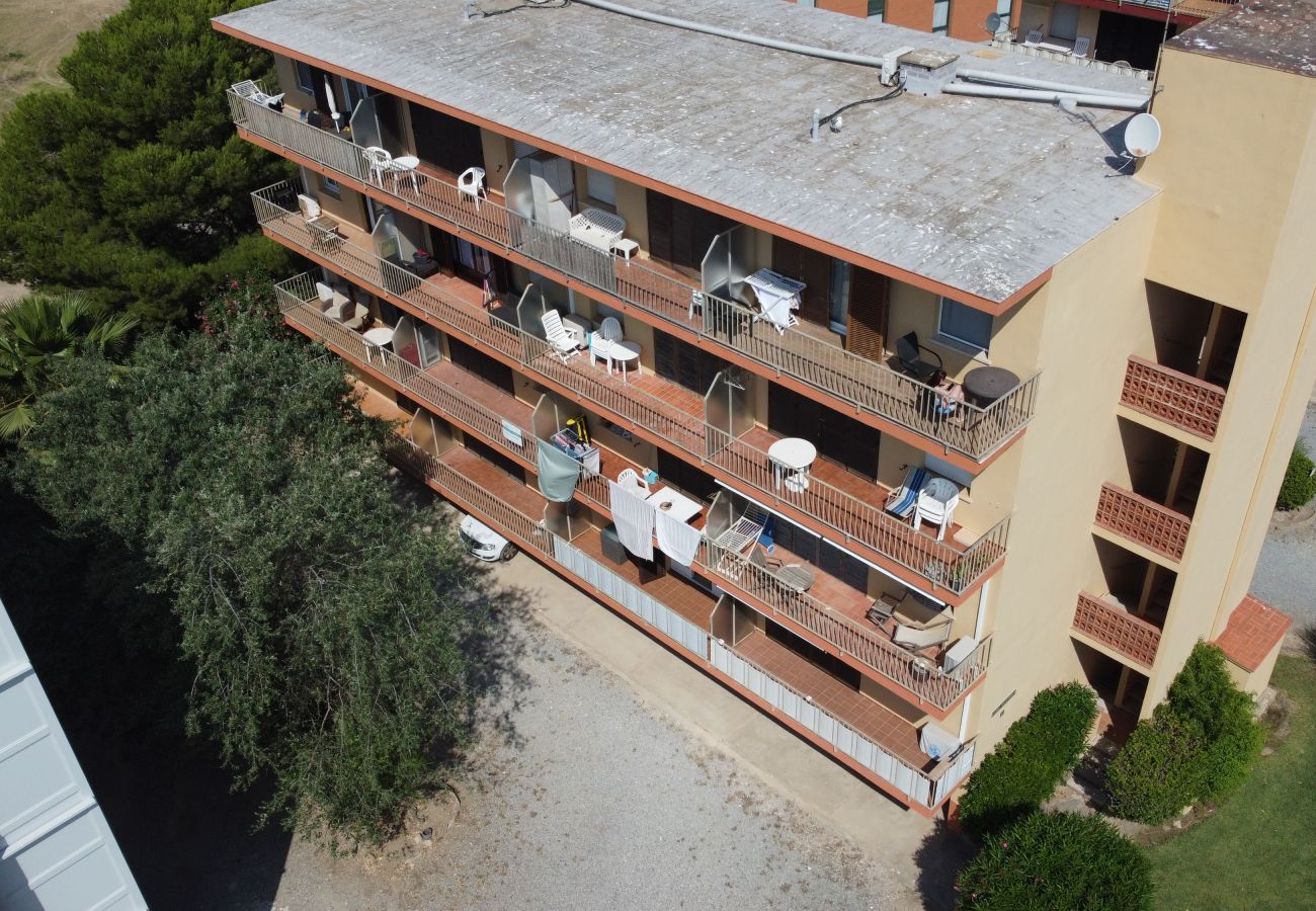 Apartament en Torroella de Montgri - Apartament turistic a prop de la platja amb aire condicionat i aparcament