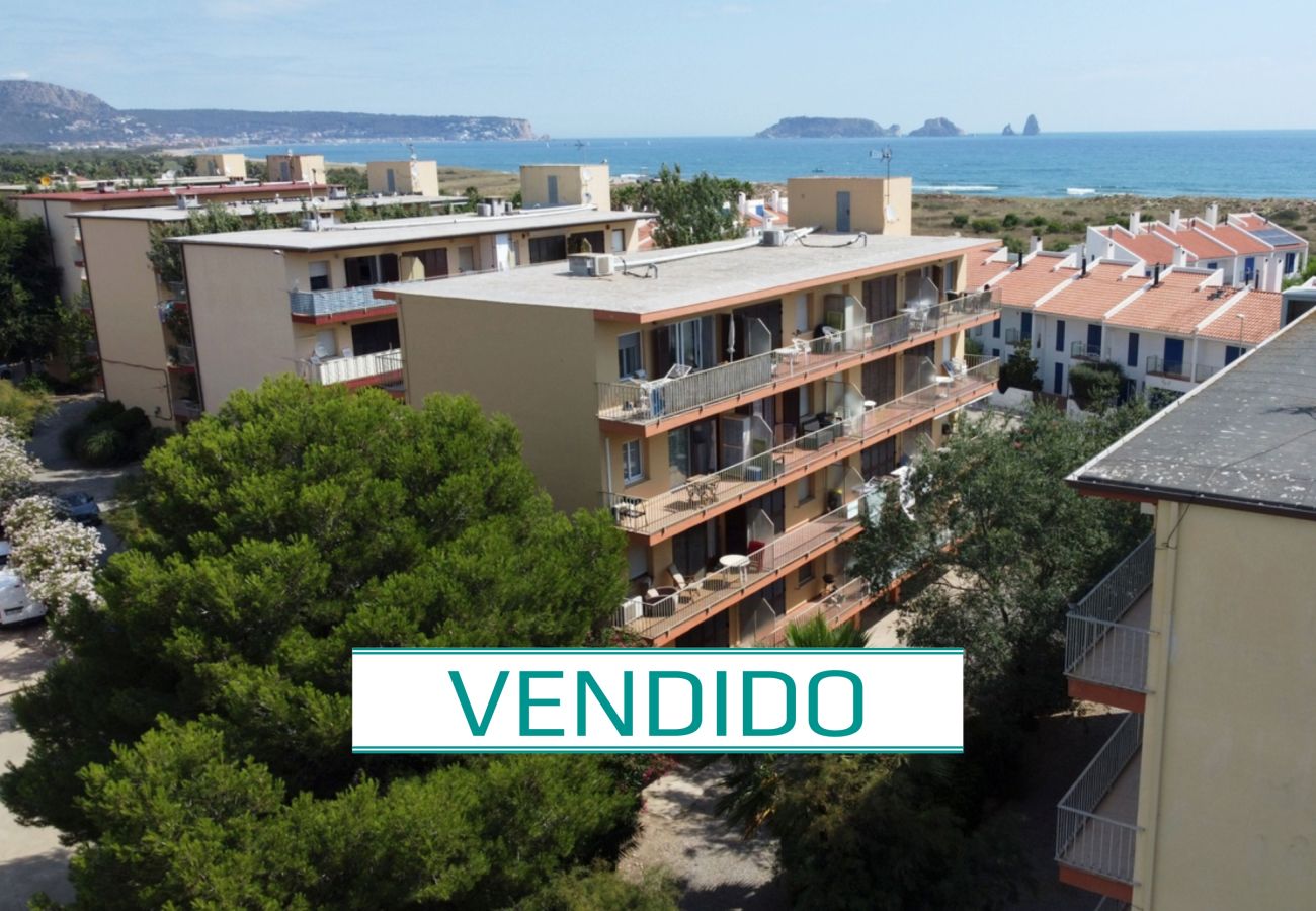 Apartament en Torroella de Montgri - Apartament turistic a prop de la platja amb aire condicionat i aparcament