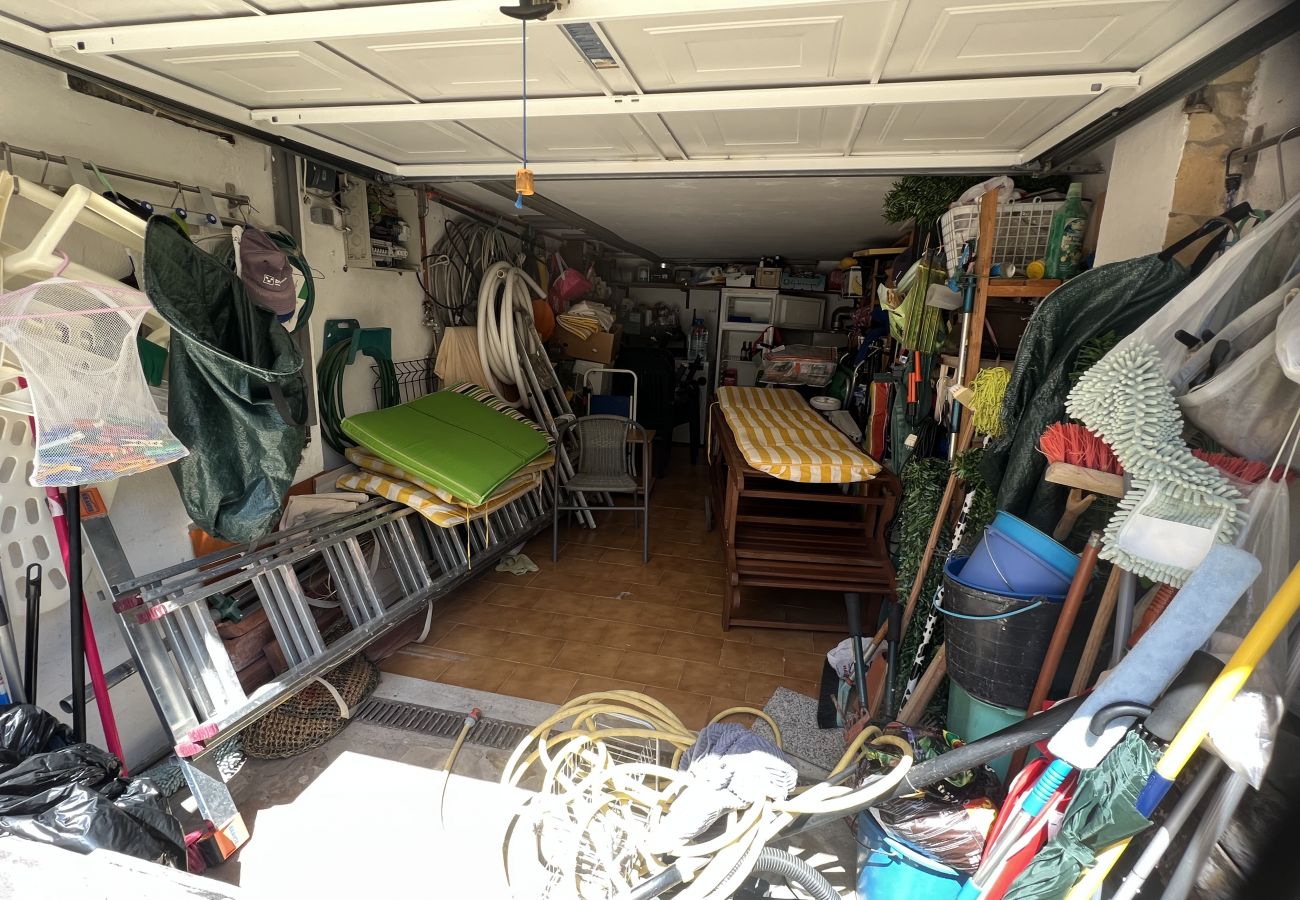 Stadthaus in Torroella de Montgri - Haus mit Garage nah am Strand