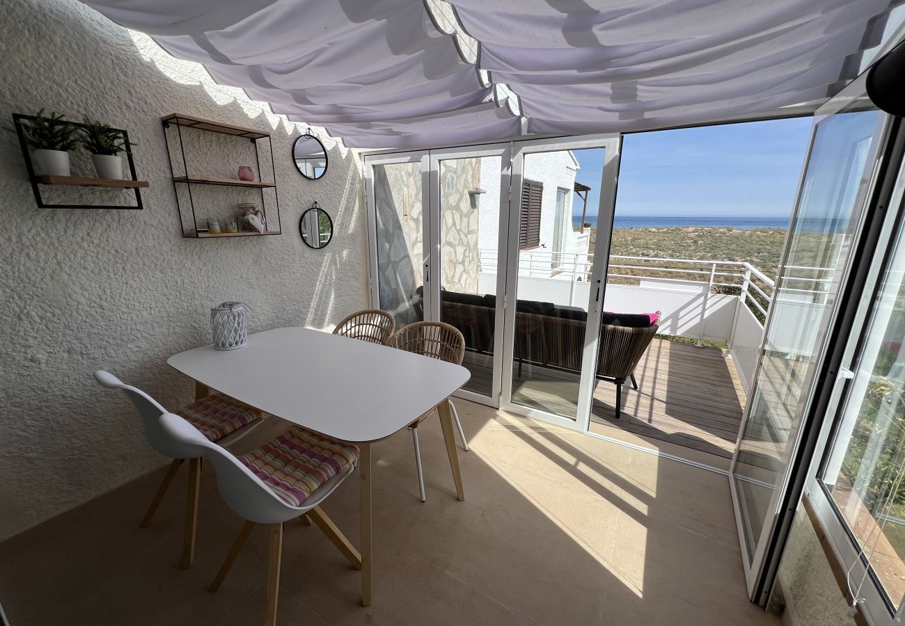 Ferienwohnung in Torroella de Montgri - Casa Regina - Direkt am Meer, Klimaanlage und Parkplatz