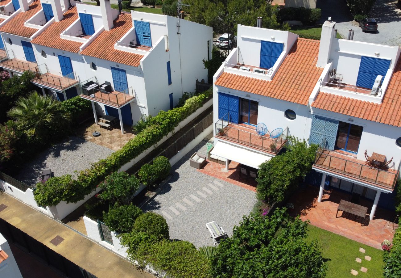 Huis in Torroella de Montgri - Les Dunes 17 - Aan strand,  zwembad en airco