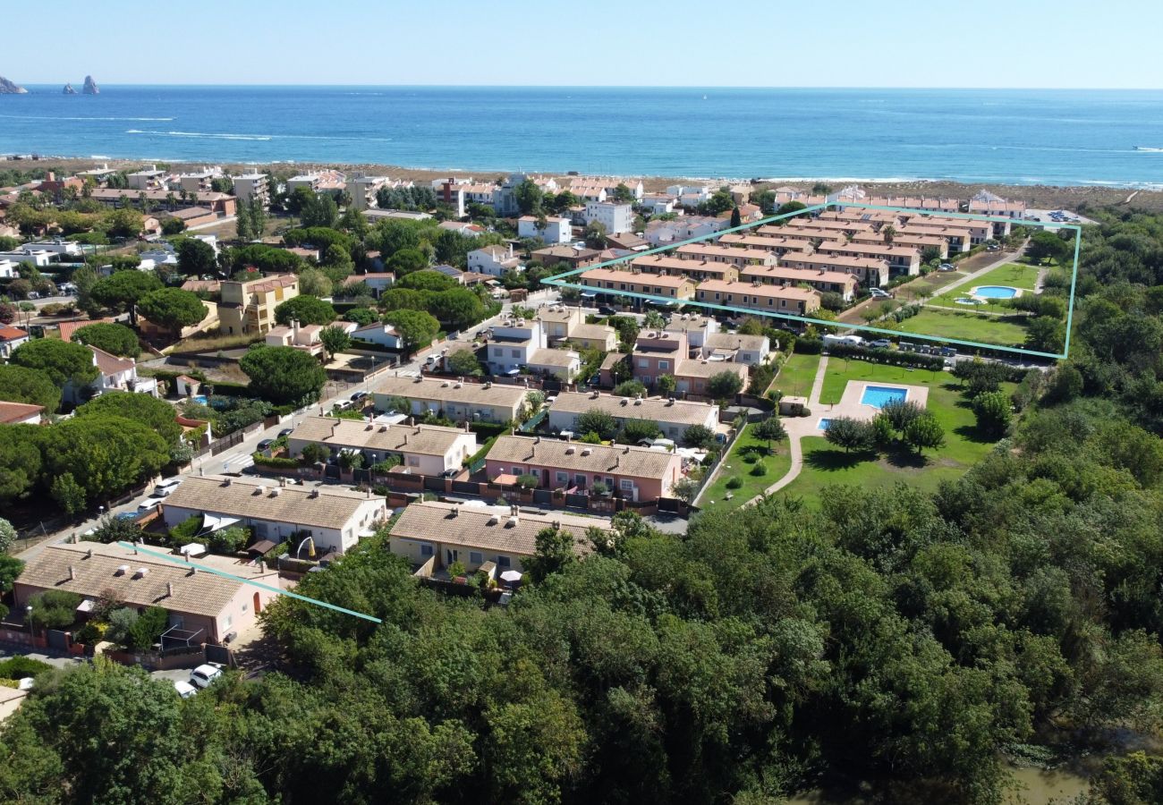 Huis in Torroella de Montgri - Daró 3D 61 - 200m van het strand, met zwembad