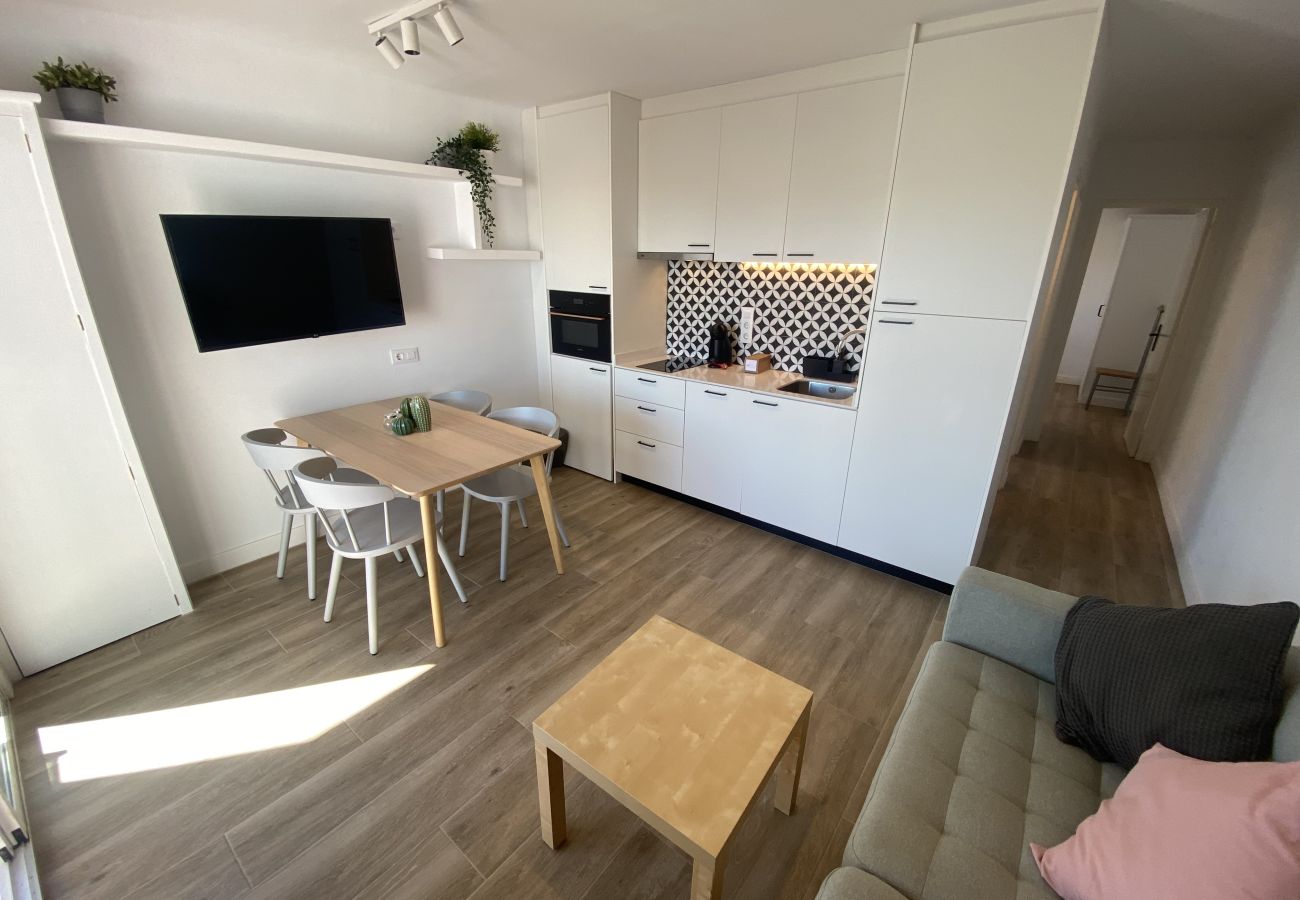 Appartement in Torroella de Montgri - TER 22C - Gerenoveerd, airco, zeezicht, zwembad