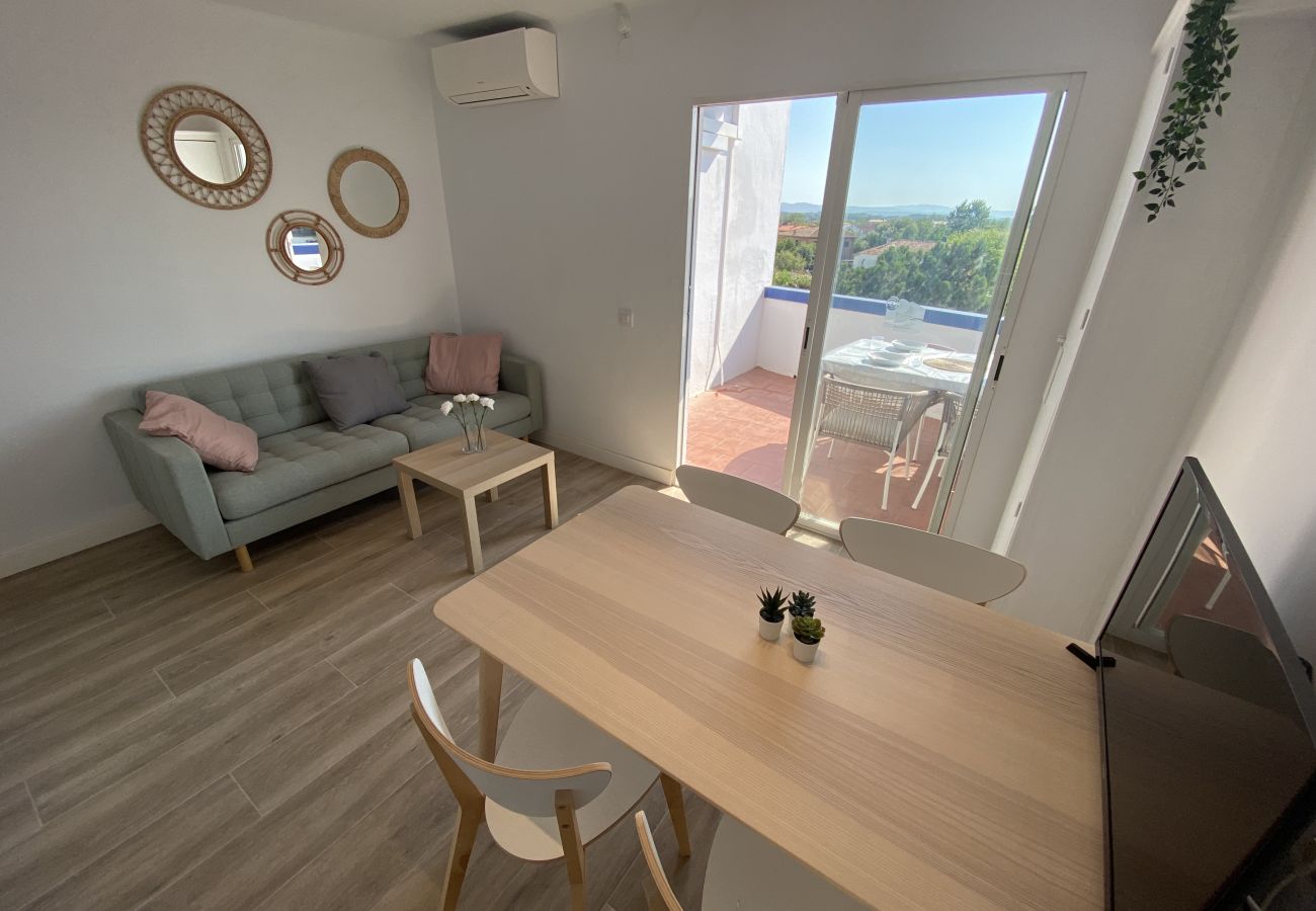 Appartement in Torroella de Montgri - TER 32D - Gerenoveerd appartement dicht bij het strand met airco