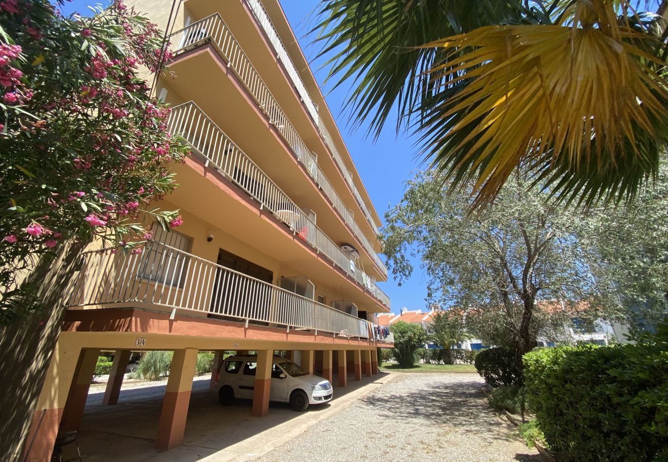 Appartement in Torroella de Montgri - Appartement dicht bij het strand met airco en parkeergelegenheid