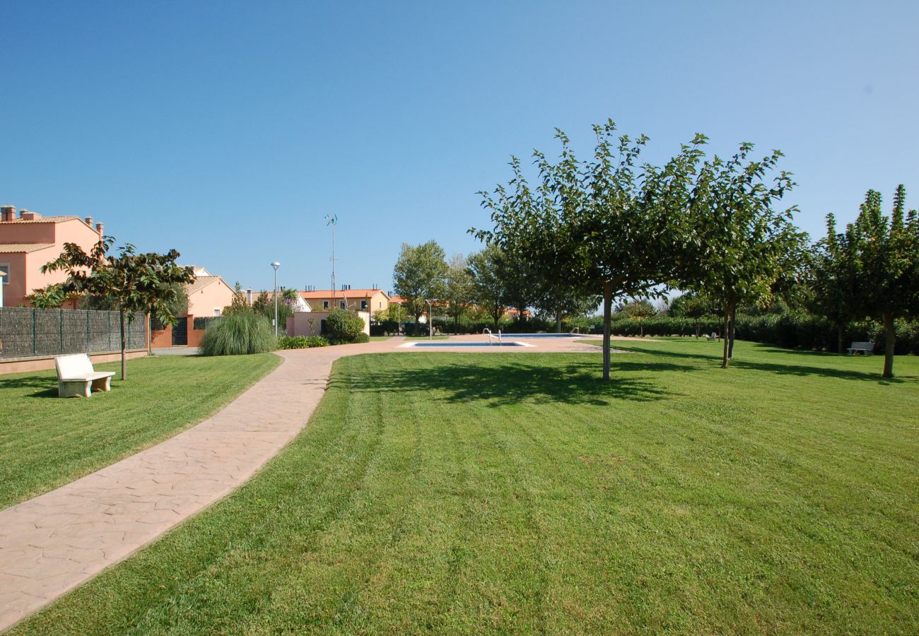 Casa en Torroella de Montgri - Daró 2D 153 - A/C y piscina