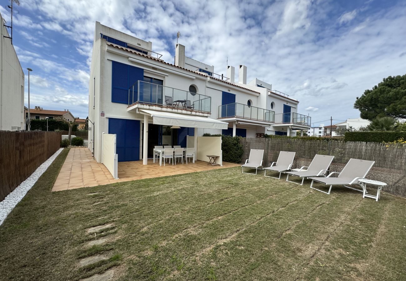 Casa adosada en Torroella de Montgri - Les Dunes 107 - A 60 m de la playa, aire, piscina y jardín