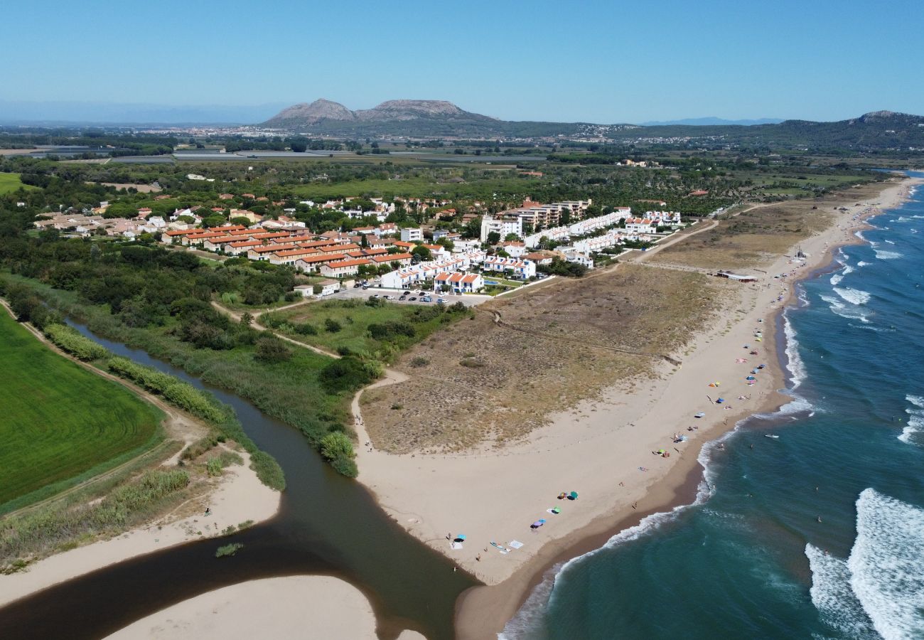 Casa adosada en Torroella de Montgri - Les Dunes 107 - A 60 m de la playa, aire, piscina y jardín