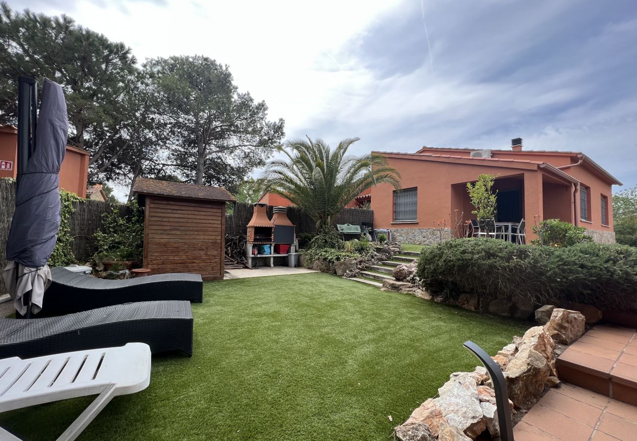 Casa adosada en Torroella de Montgri - Gregal 5152 renovado, aire, jardin privado y piscina comunitaria