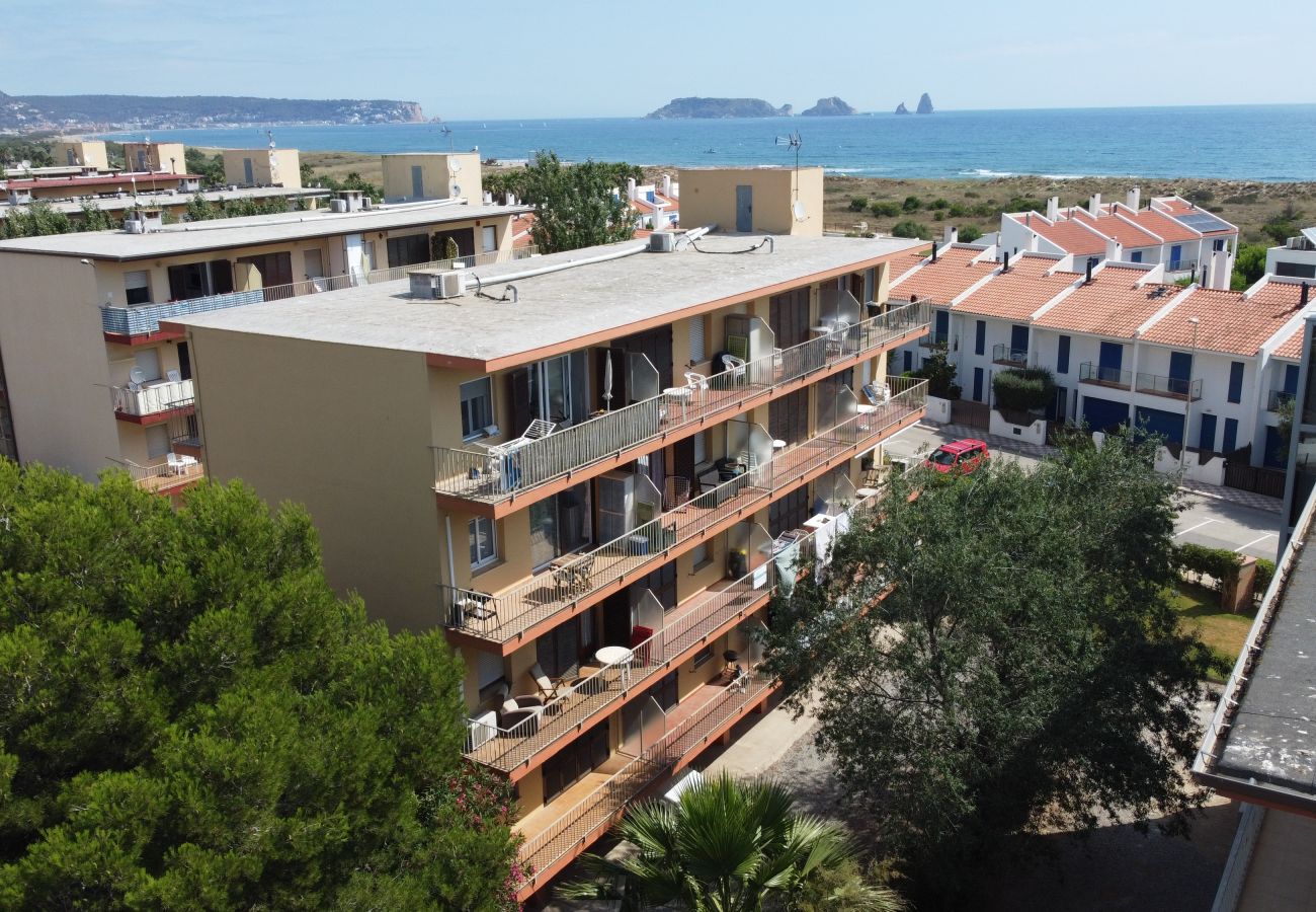 Apartamento en Torroella de Montgri - Apartamento turistico cerca de la playa con aire y parking