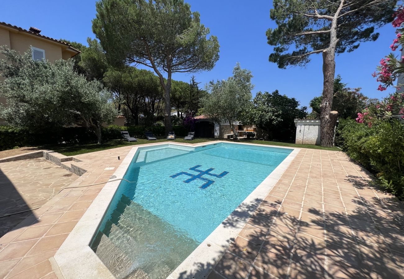 Villa à Torroella de Montgri - El Perdal - piscine privée, clima, jardin spacieux