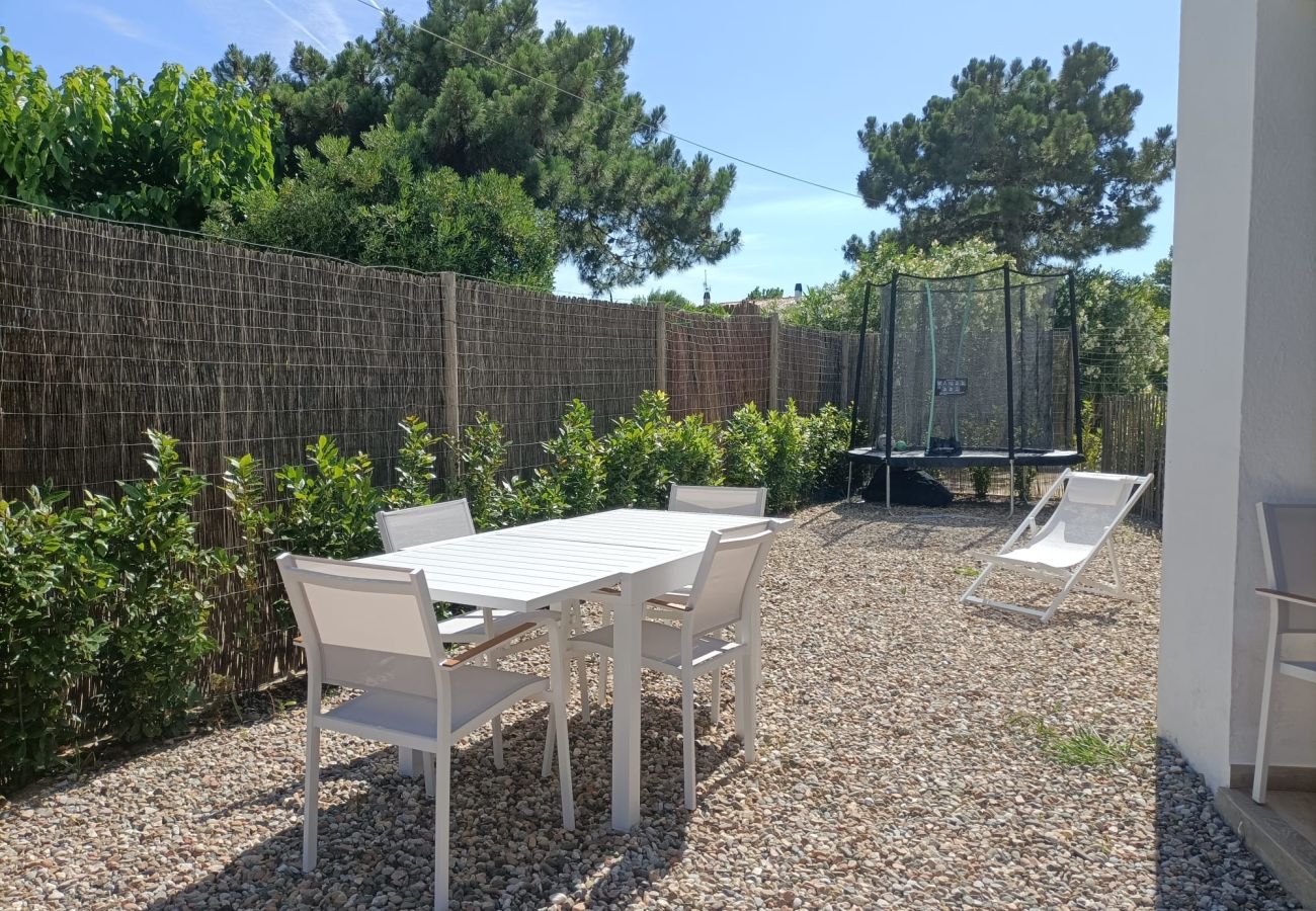 Appartement à Torroella de Montgri - B1D Rez-de-chaussée, jardin et piscine