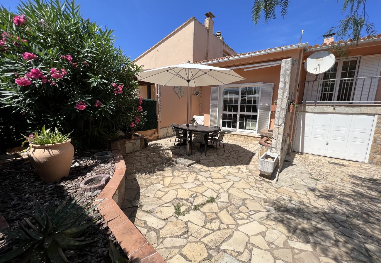 Maison mitoyenne à Torroella de Montgri - Maison avec garaje pres de la plage