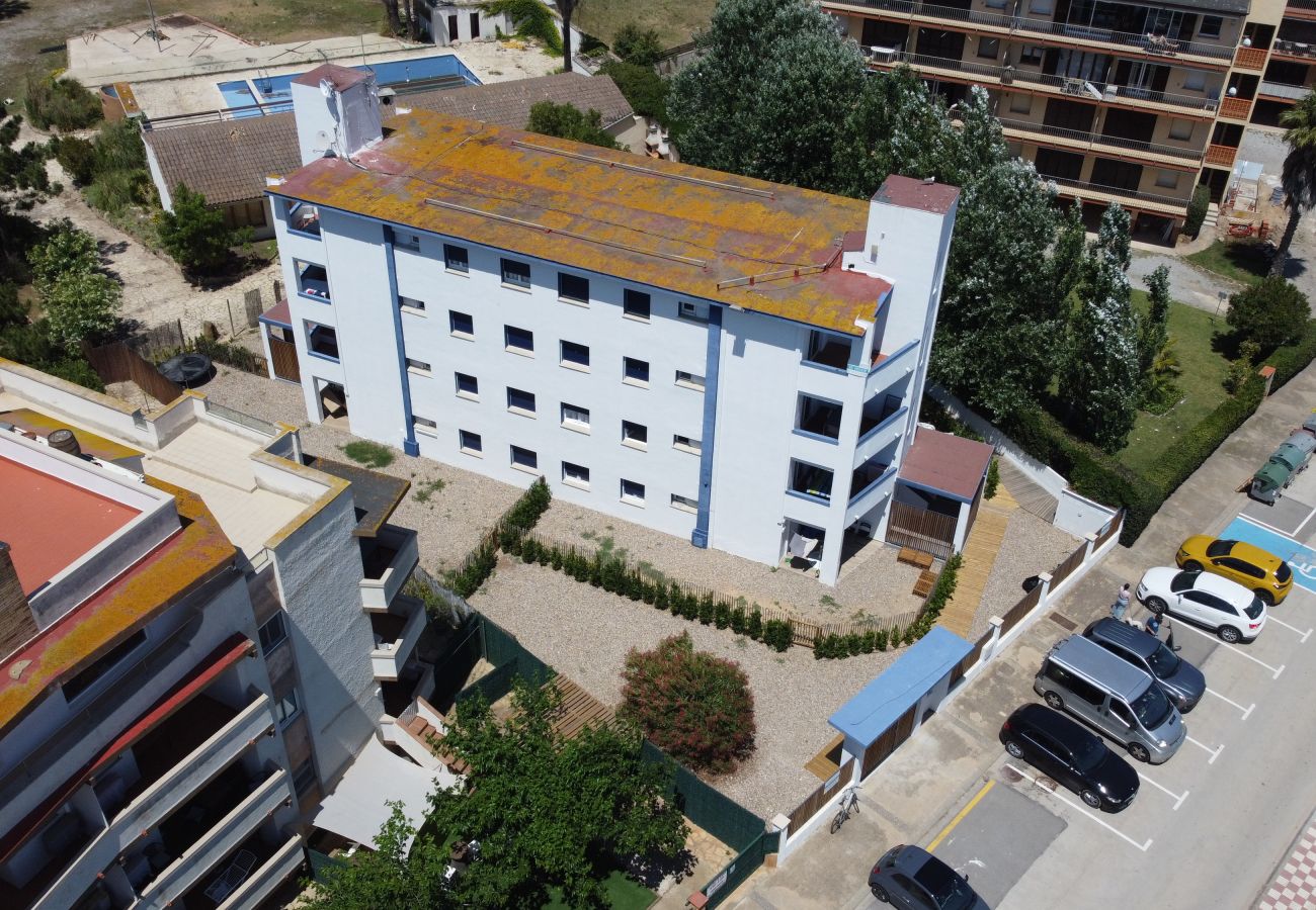 Appartement à Torroella de Montgri - Rez-de-chaussée, jardin et piscine