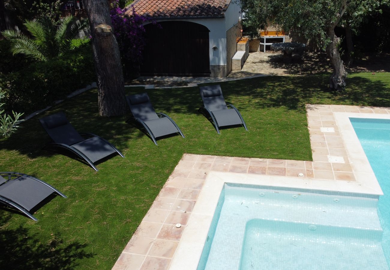 Villa in Torroella de Montgri - El Perdal - private pool, A/C and large garden