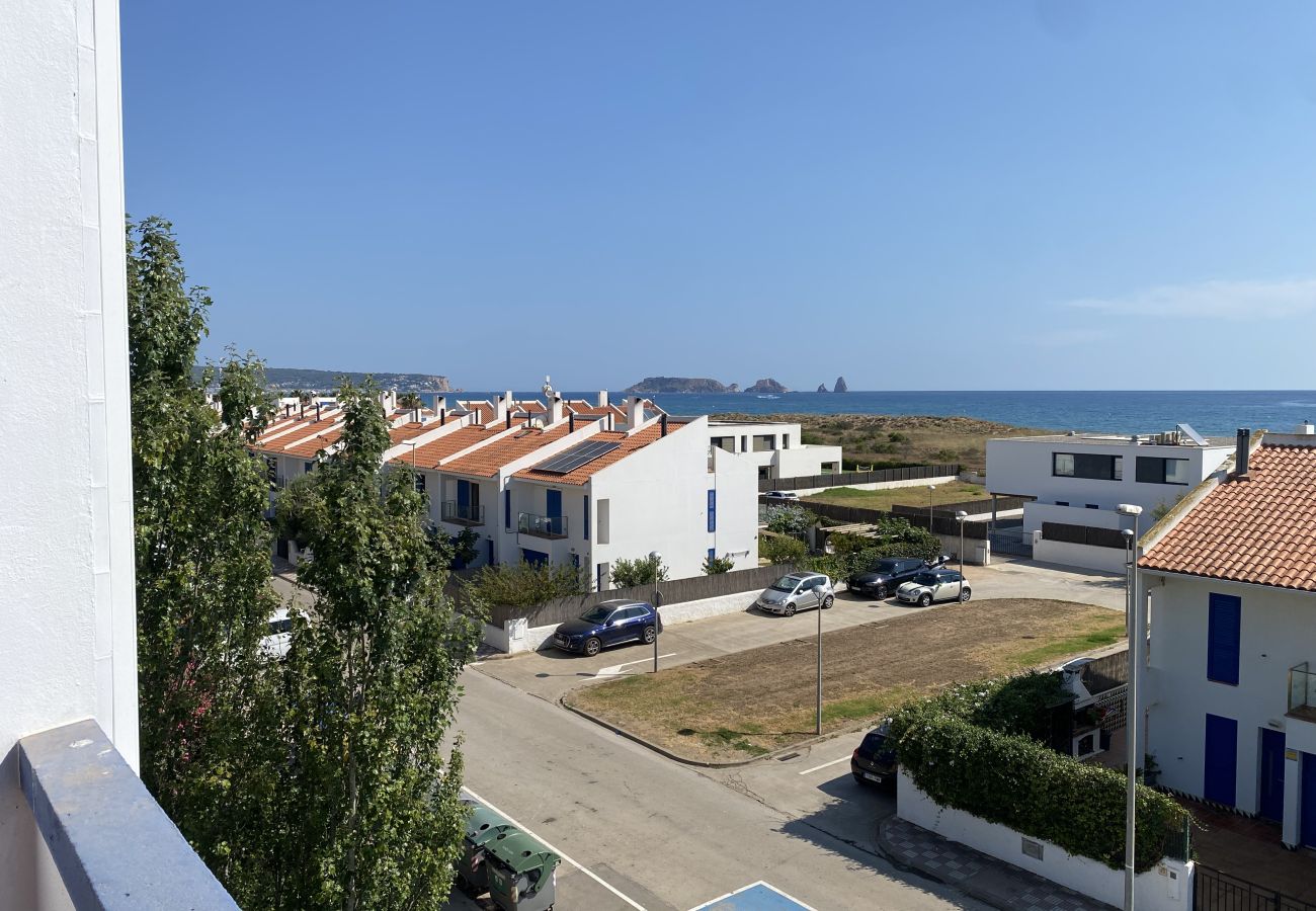 Apartment in Torroella de Montgri - 32C renovated apartment with sea view