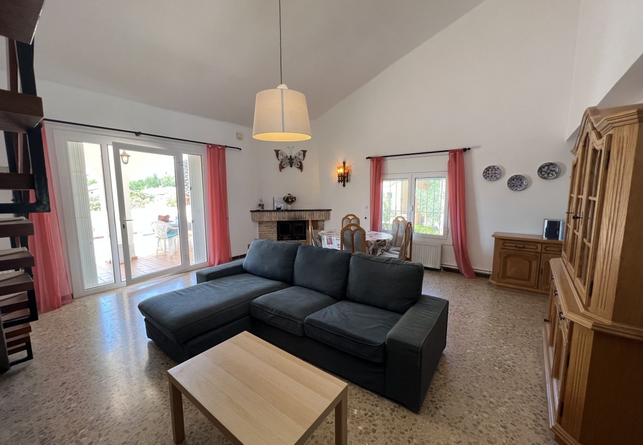 Villa in Torroella de Montgri - Villa with private pool