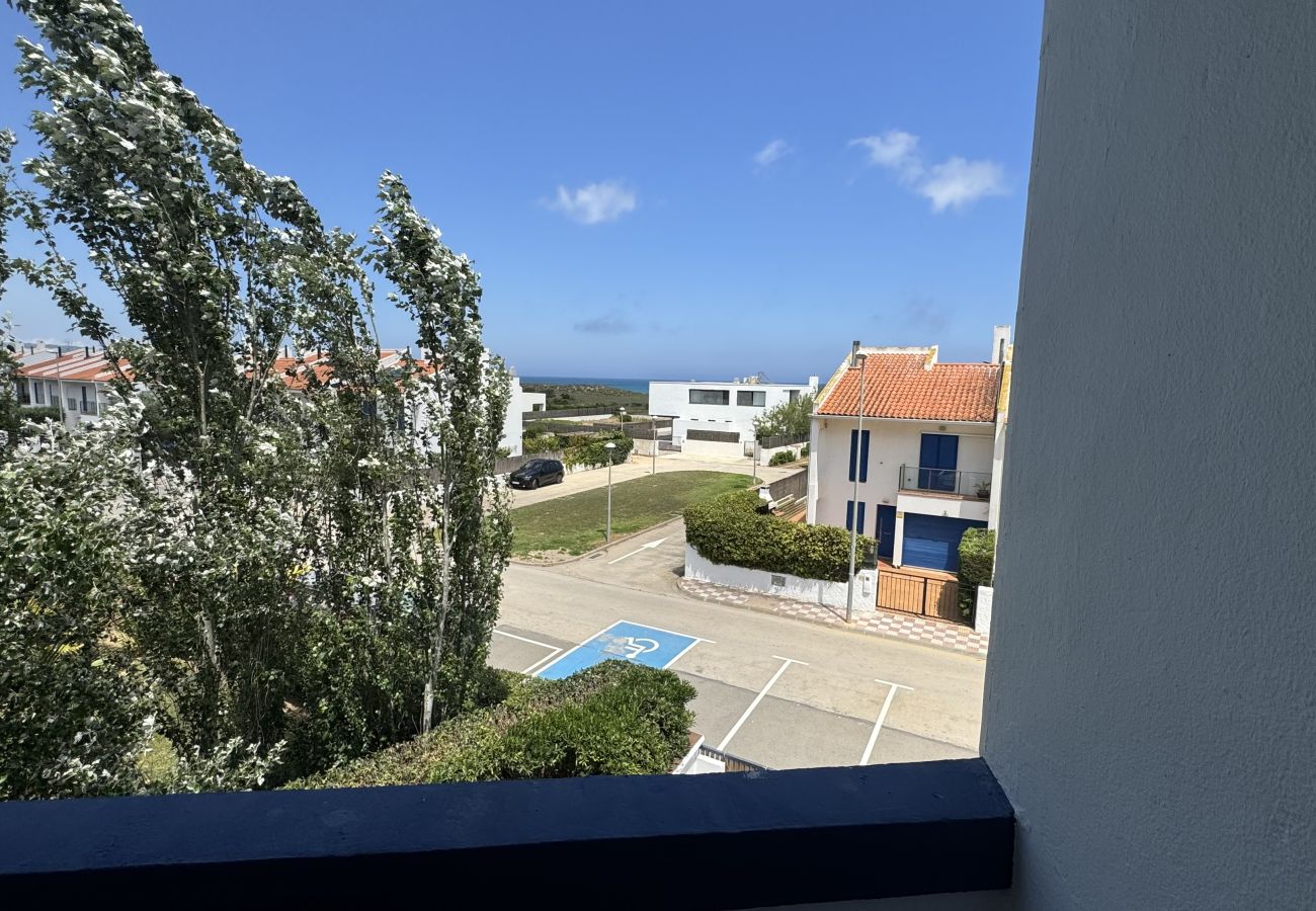 Apartment in Torroella de Montgri - 21C tourist apartment with seaview and comunity pool