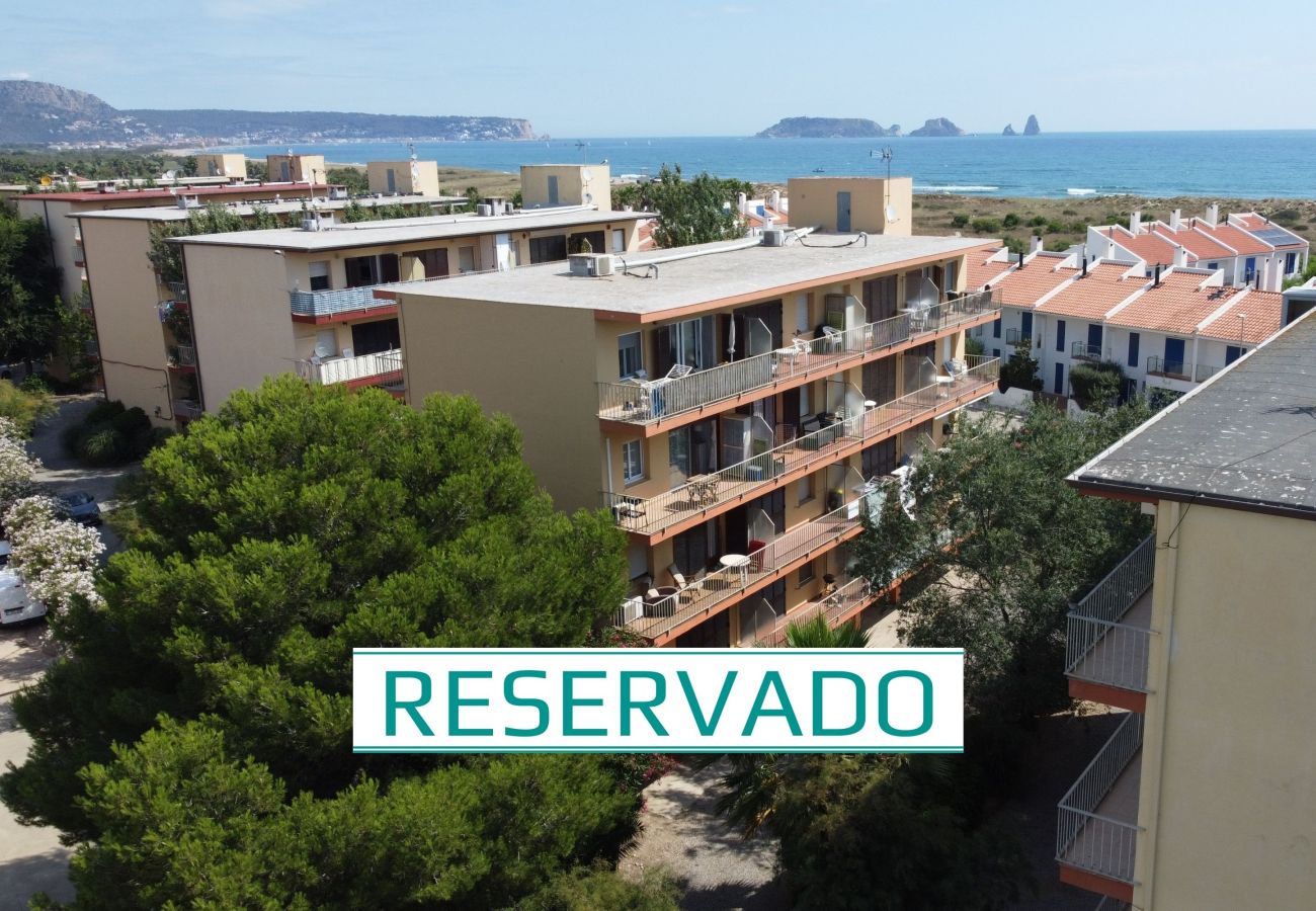 Apartment in Torroella de Montgri - Apartment near the beach with A/C and parking